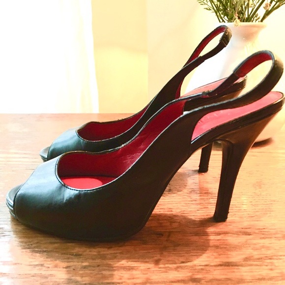 Le Chateau black and red slingback heels - Picture 6 of 9